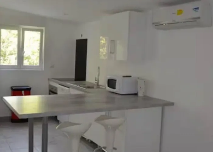 Porto-vecchio Porto-Vecchio (Corsica)